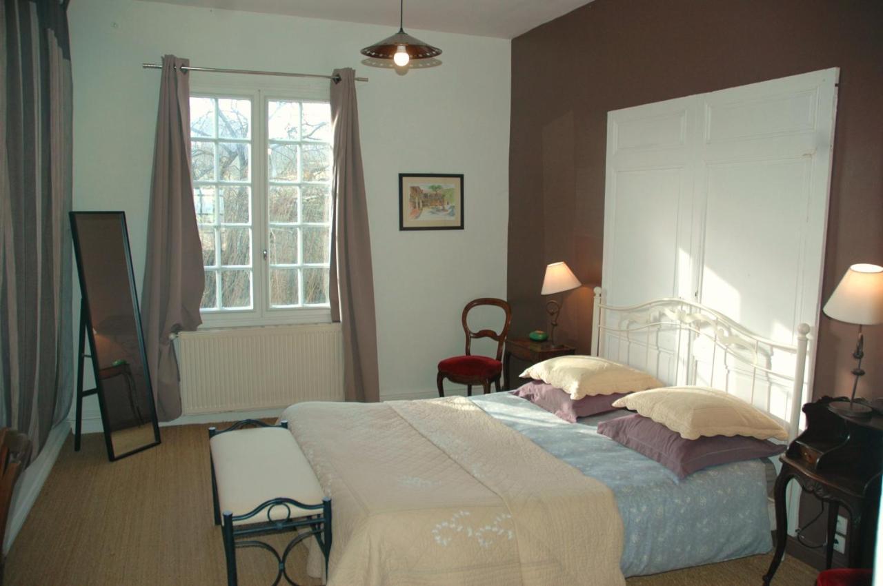 Bed and Breakfast Domaine De La Queyssie Saussignac Экстерьер фото